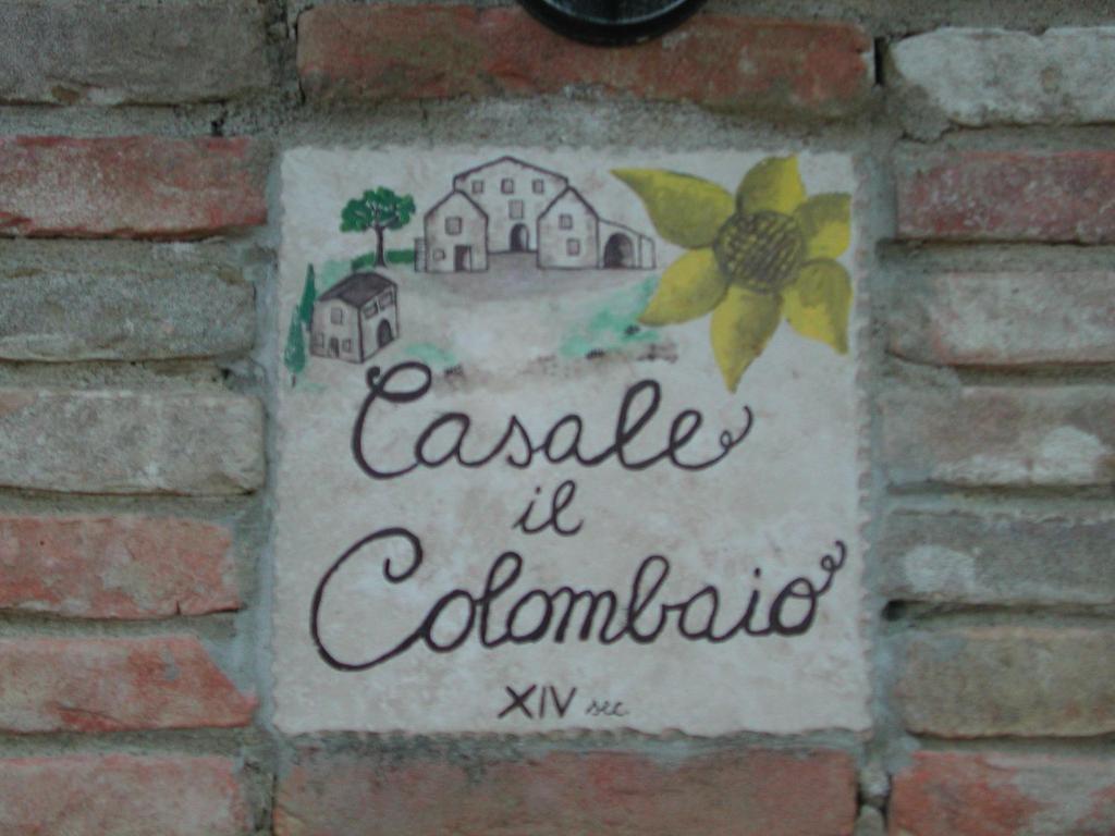 Casale Il Colombaio Di Toiano Pensionat Valli Exteriör bild